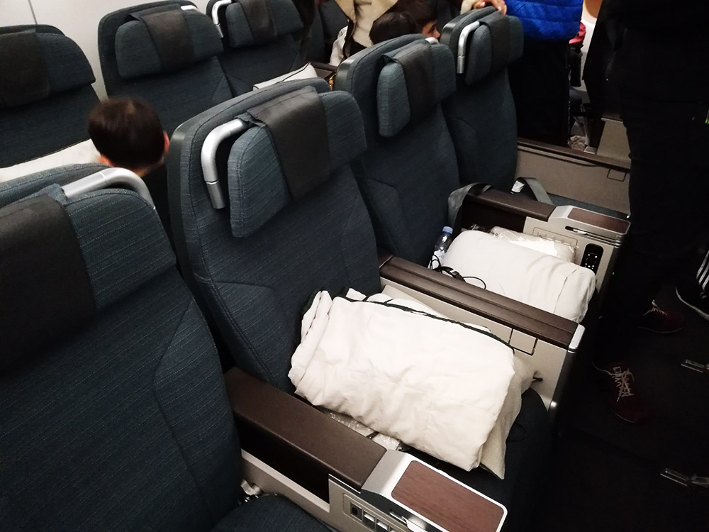 Cathay Pacific Premium Economy Sitz