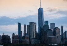 New York: Abendliche Skyline-Bootsfahrt – Lohnt es sich zum Fotografieren?